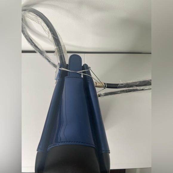 Beijo London Paris New York NWT Blue/Black Handbag - Picture 4 of 6